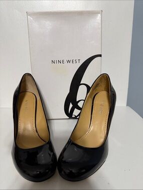Nine West Black Patent Round-Toe Heels